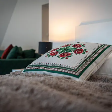 Aparteo Klarent Apartment