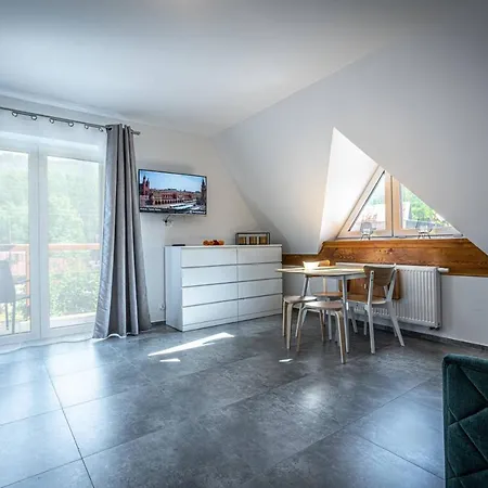 Aparteo Klarent Apartment